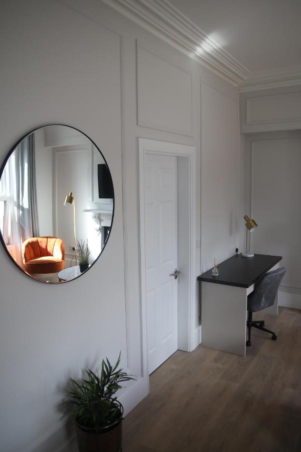 Crawford House- Scholarlee Living Apartments Cork Bagian luar foto