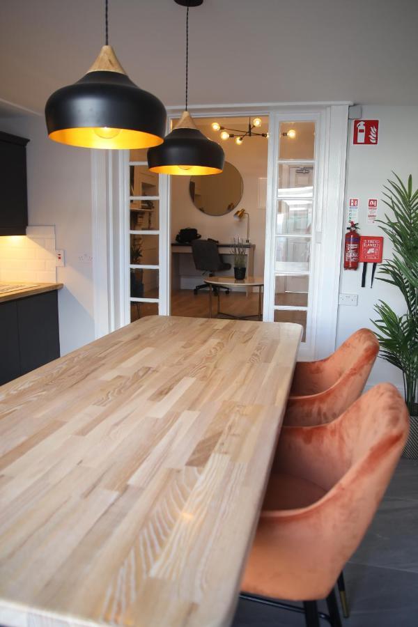 Crawford House- Scholarlee Living Apartments Cork Bagian luar foto