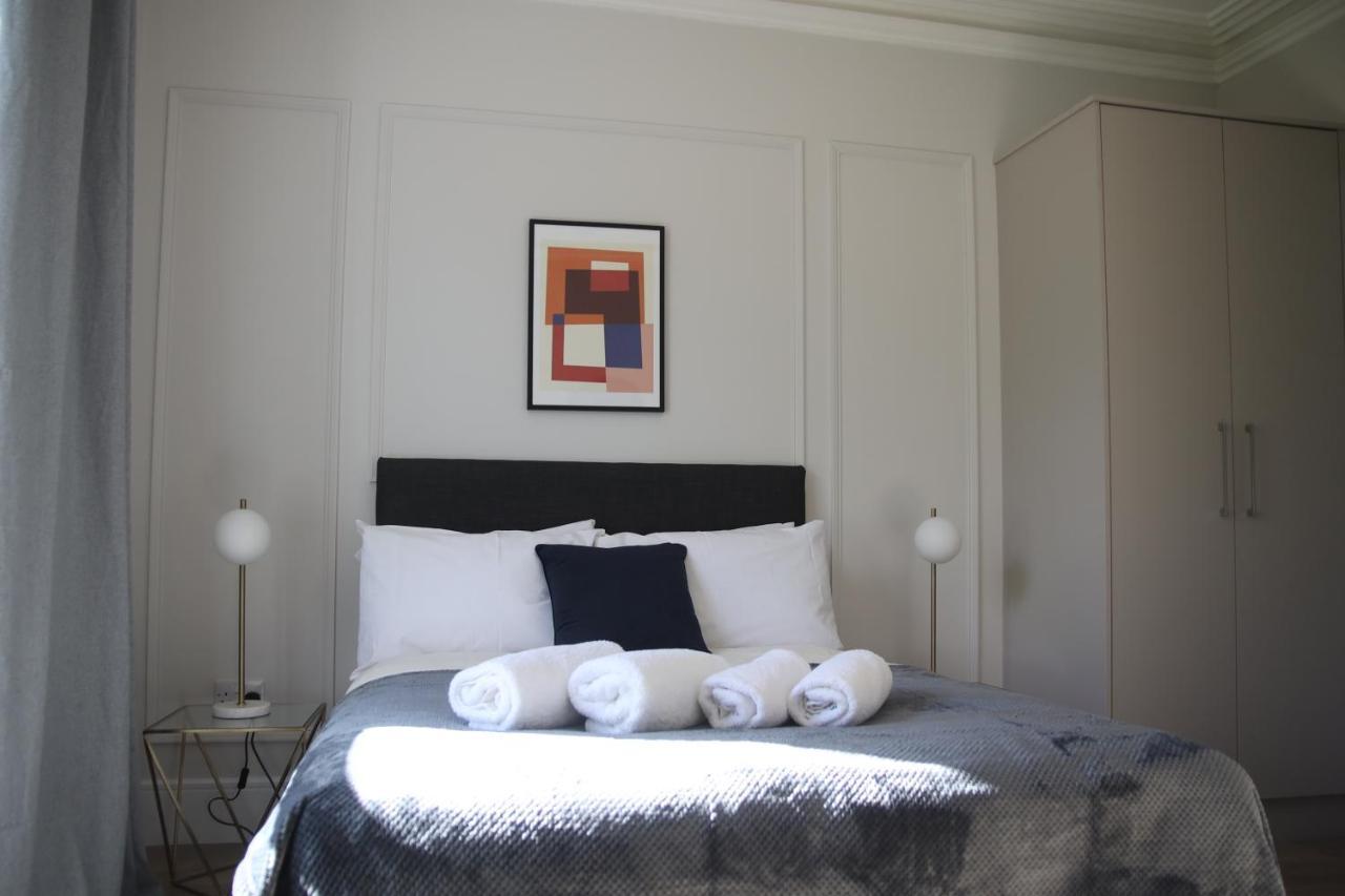 Crawford House- Scholarlee Living Apartments Cork Bagian luar foto