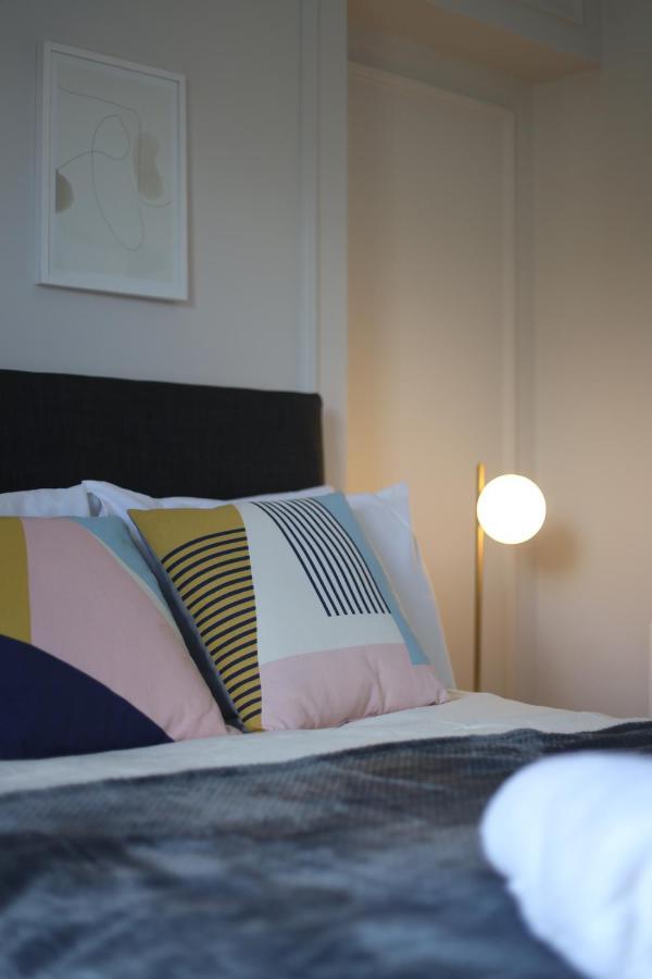 Crawford House- Scholarlee Living Apartments Cork Bagian luar foto