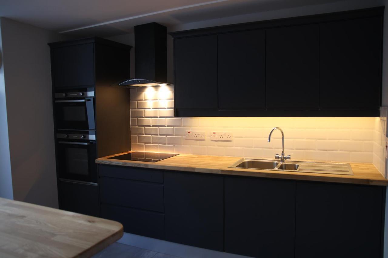 Crawford House- Scholarlee Living Apartments Cork Bagian luar foto