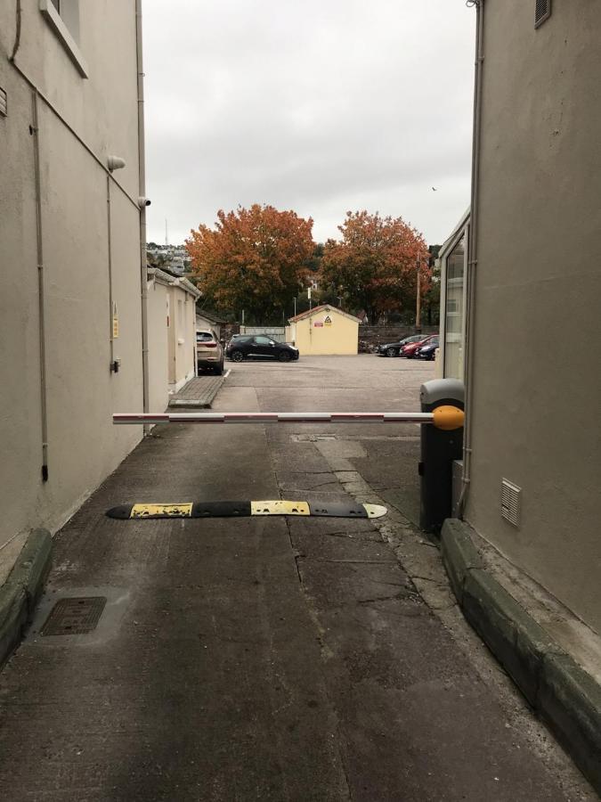 Crawford House- Scholarlee Living Apartments Cork Bagian luar foto